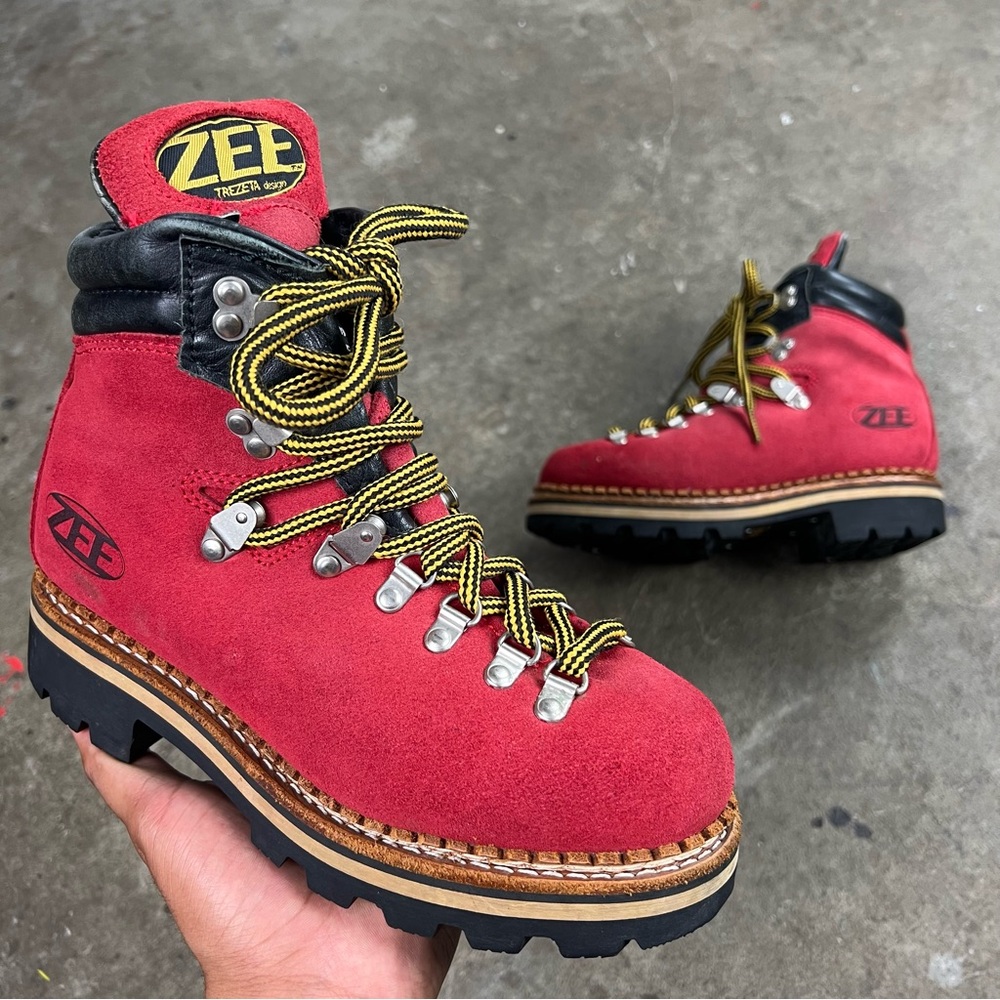 ZEE Red Hiking Boots with Yellow Laces